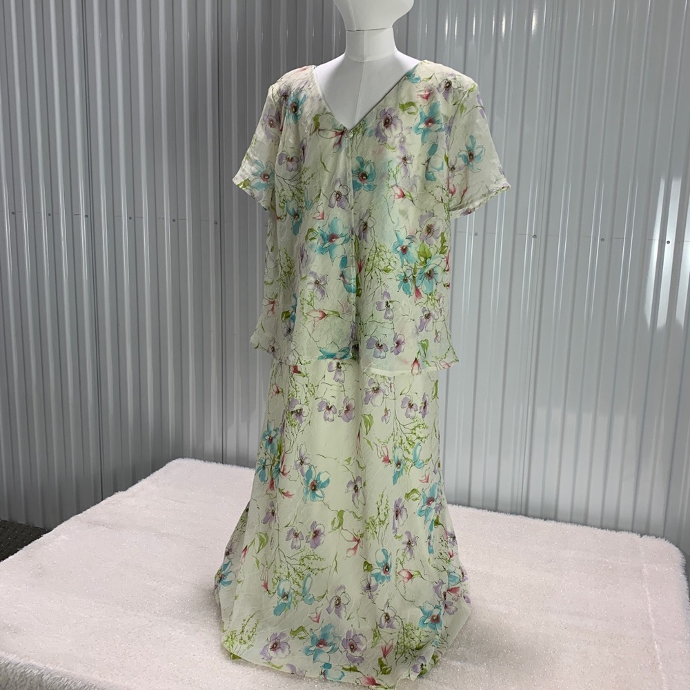 Mlle Gabrielle Long Dress size 24